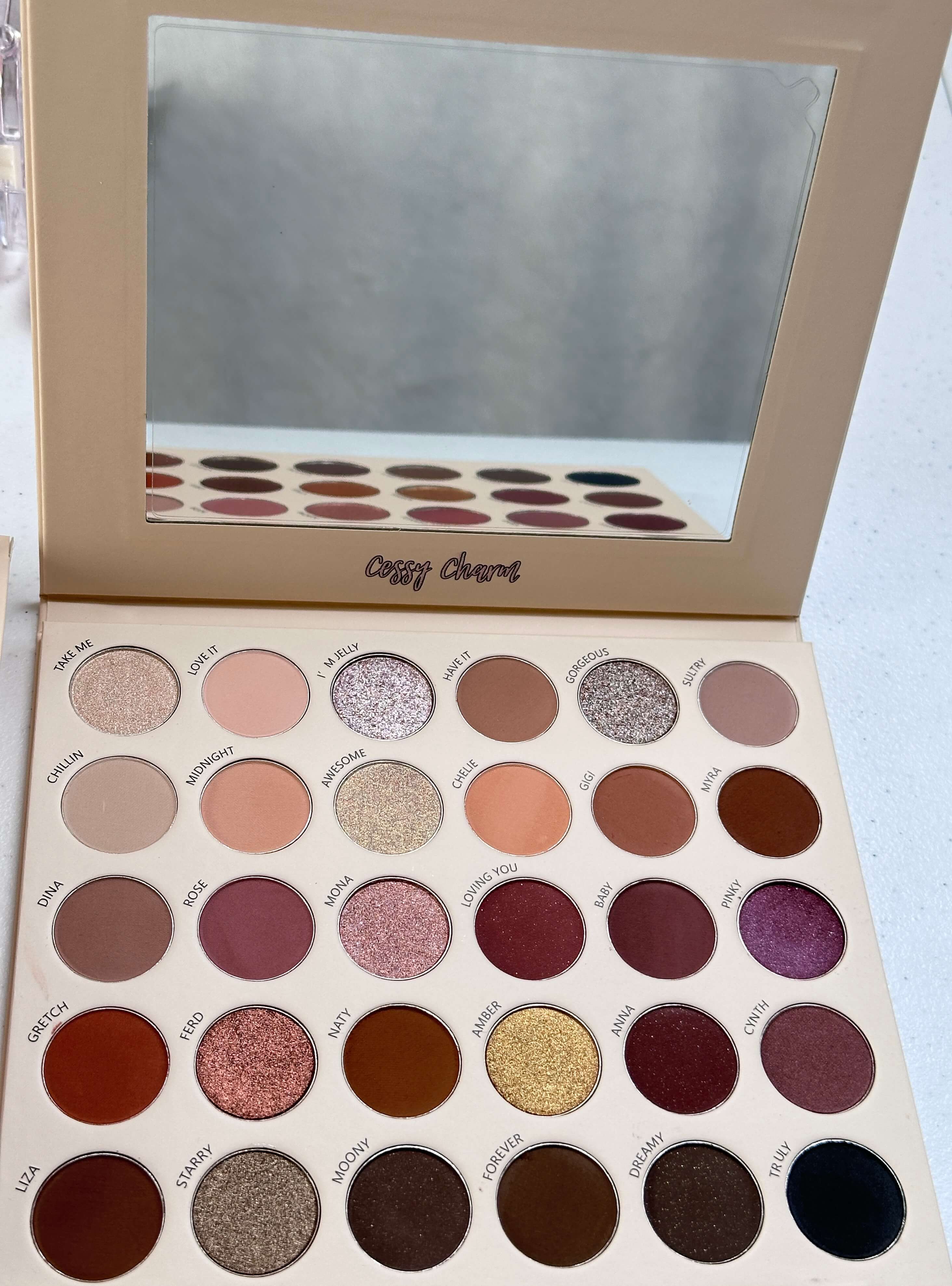 Neutral Tone Eyeshadow Palette